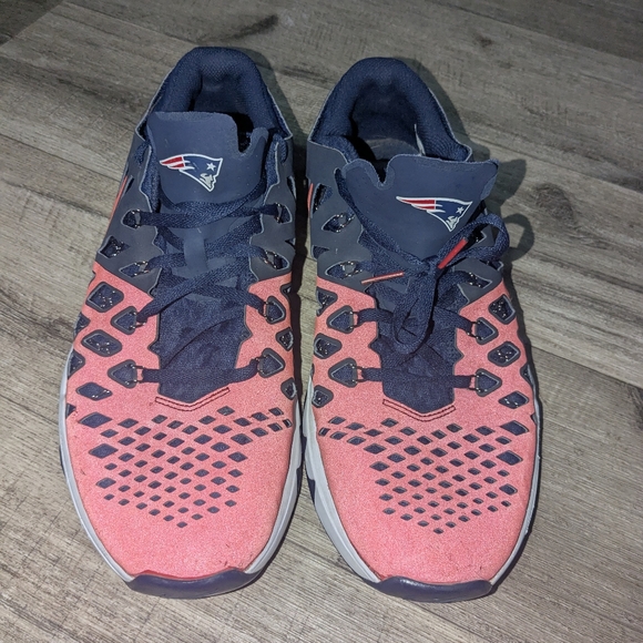 Nike New England Patriots Men's 12  Training Shoes Tom Brady Gronk Randy Moss - Picture 2 of 11